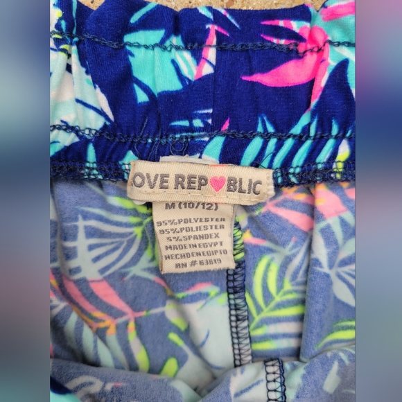 Love Rep Blic Floral Shorts sz M (10-12) - Picture 2 of 3